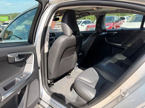 Used 2018 Volvo S60 T5 Inscription FWD image 14
