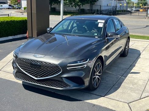 Used 2026 Genesis G70 2.5T AWD/4WD image 3