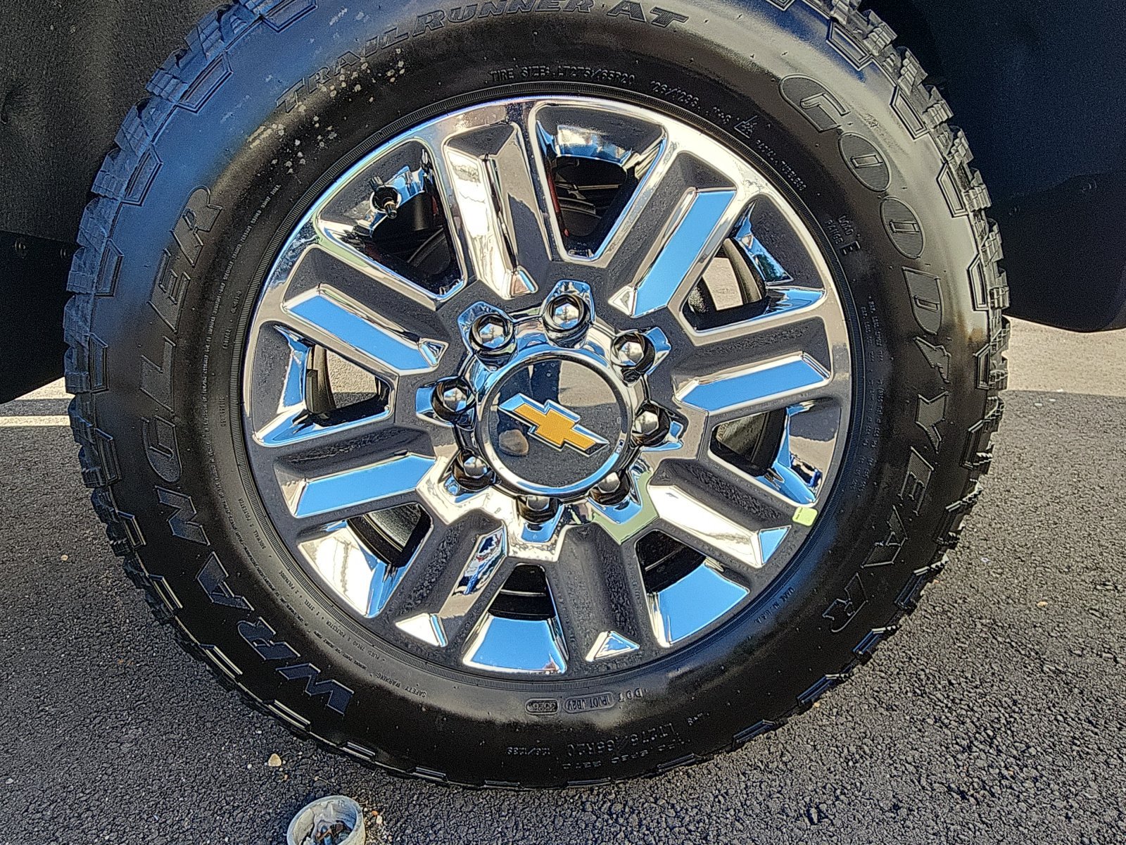 New 2026 Chevrolet Silverado 2500 High Country w/ Technology Package AWD/4WD image 9