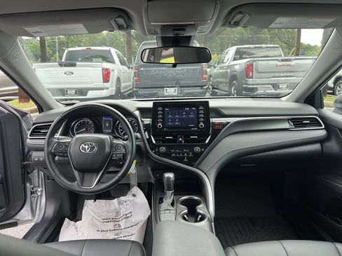 Used 2023 Toyota Camry SE FWD image 30