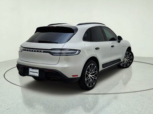 Used 2024 Porsche Macan S AWD/4WD image 9