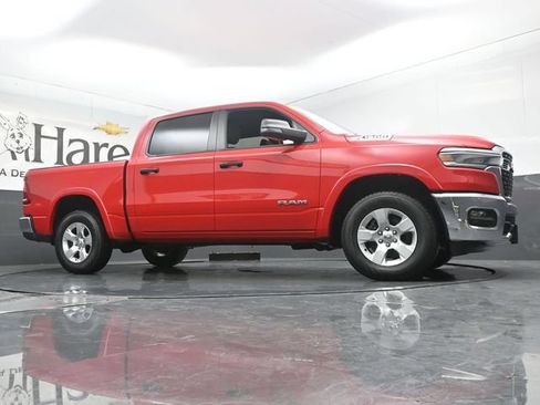 Used 2025 RAM 1500 Big Horn AWD/4WD image 2