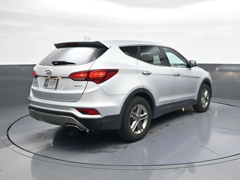 Used 2017 Hyundai Santa Fe Sport FWD image 7