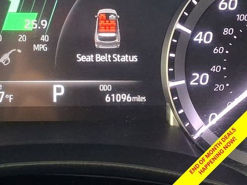 Used 2023 Toyota Highlander LE FWD image 23