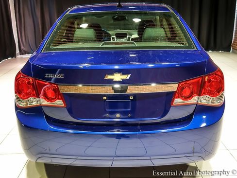 Used 2012 Chevrolet Cruze LS image 8