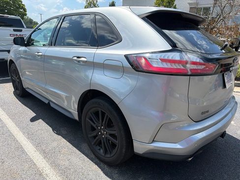 Used 2021 Ford Edge ST-Line w/ Class II Trailer Tow Package AWD/4WD image 3
