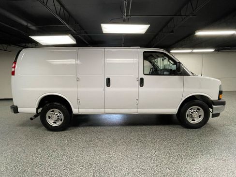 Used 2020 Chevrolet Express 2500 w/ Driver Convenience Package RWD image 4