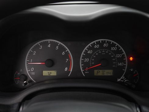 Used 2013 Toyota Corolla LE image 18