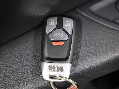 Used 2018 Audi Q5 2.0T Premium AWD/4WD image 40