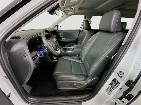 New 2026 Hyundai Palisade Limited FWD image 16