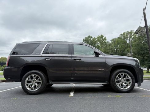 Used 2018 GMC Yukon SLT w/ Open Road Package image 4