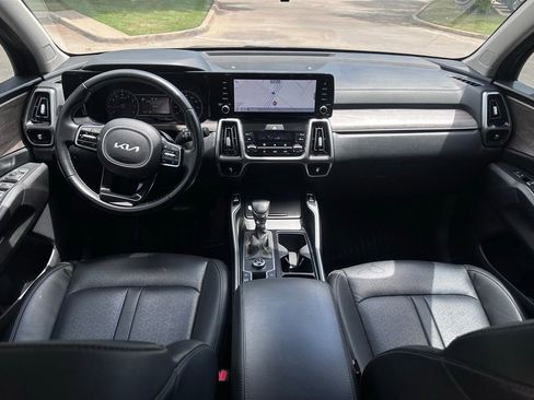 Used 2022 Kia Sorento EX FWD image 22