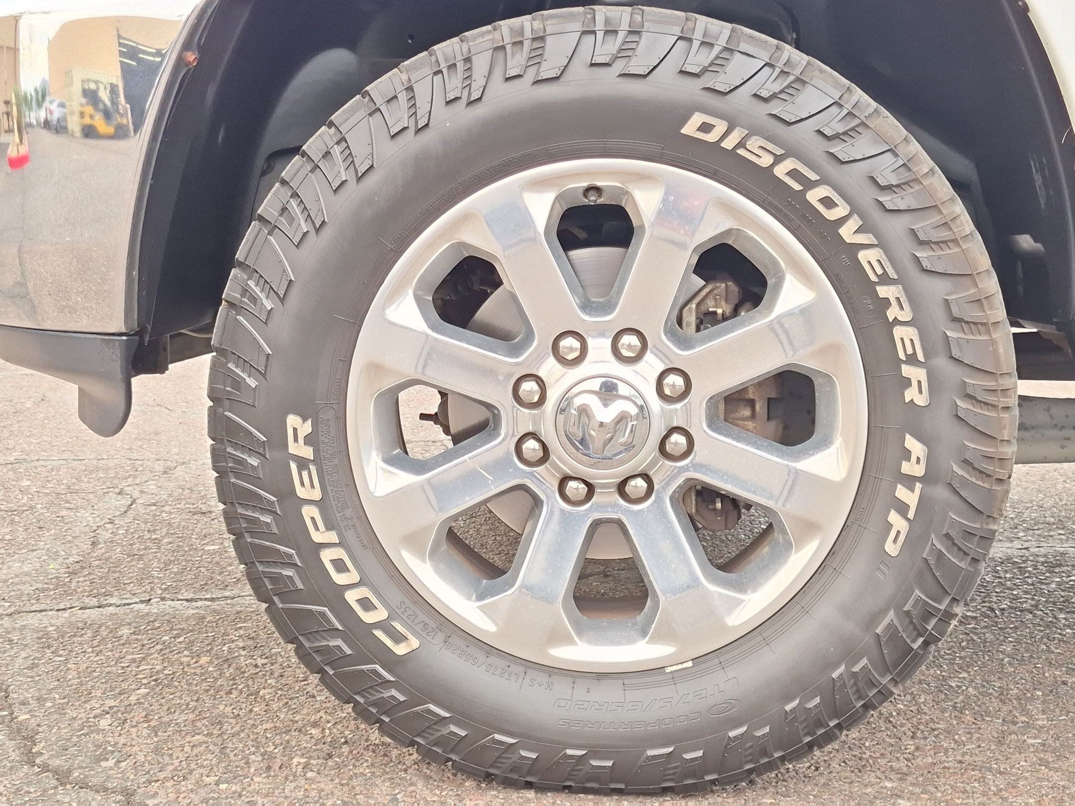 Used 2018 RAM 2500 Tradesman w/ Chrome Appearance Group AWD/4WD image 8