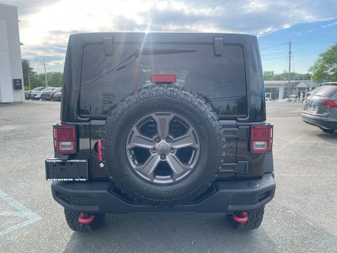 Used 2018 Jeep Wrangler Unlimited Rubicon AWD/4WD image 4