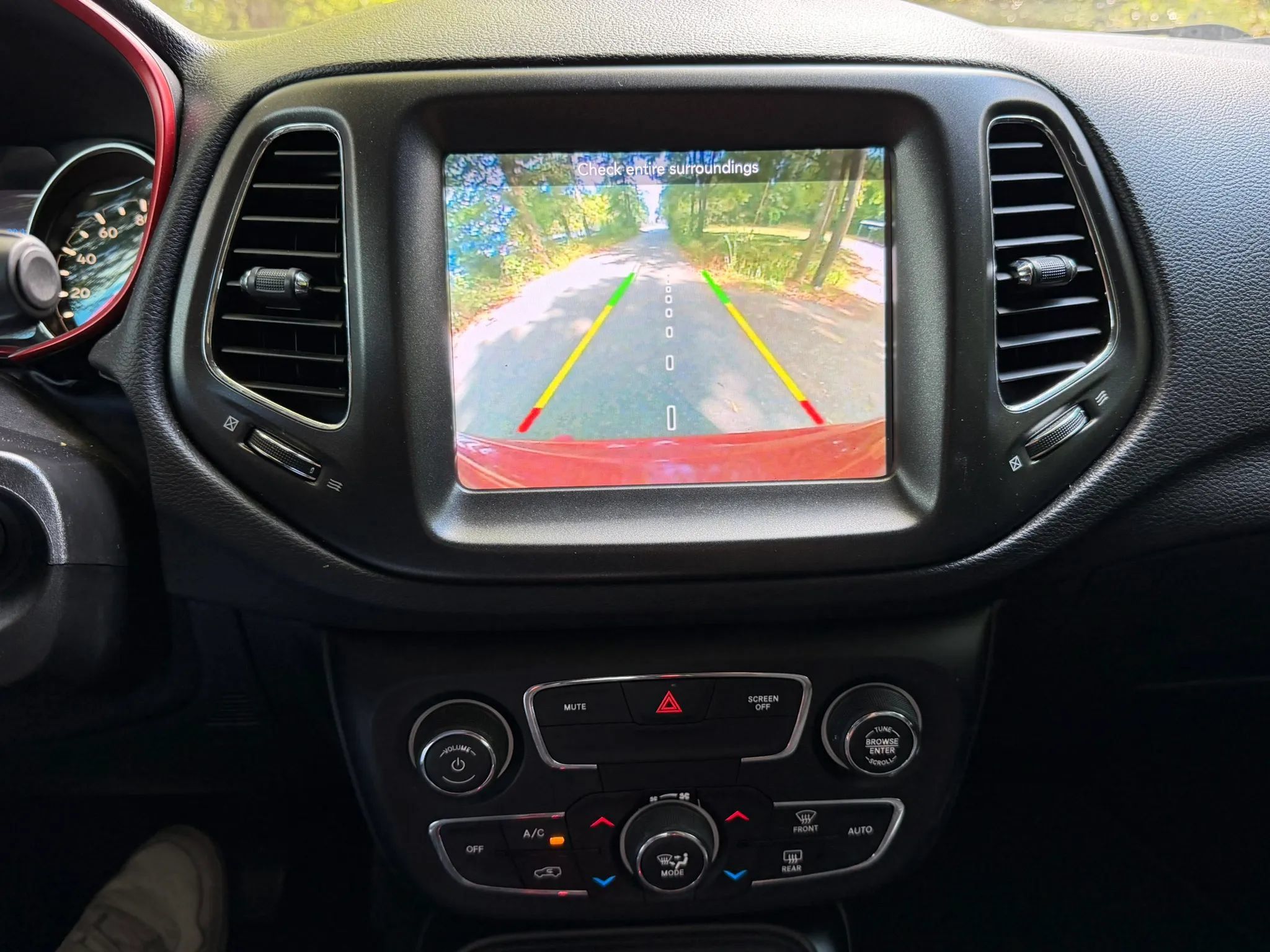 Used 2018 Jeep Compass Trailhawk AWD/4WD image 19