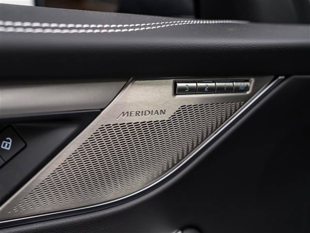 New 2025 Jaguar F-PACE R-Dynamic S AWD/4WD image 26