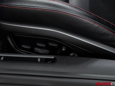 Used 2022 Porsche 911 Turbo S image 46