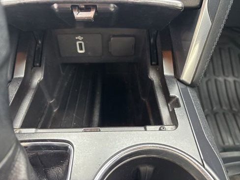 Used 2017 Ford Explorer Platinum image 28