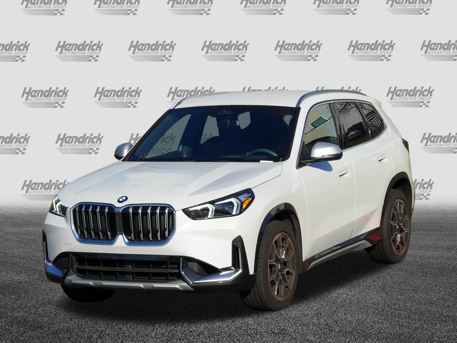 Certified 2023 BMW X1 xDrive28i w/ Convenience Package AWD/4WD image 5