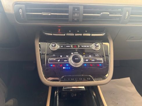 Used 2020 Lincoln Corsair Reserve w/ Equipment Group 201A AWD/4WD image 22