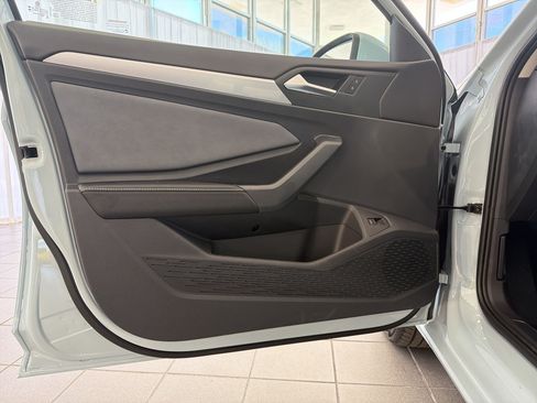 New 2026 Volkswagen Jetta SE FWD image 20