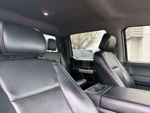 Used 2019 Ford F350 Lariat image 14