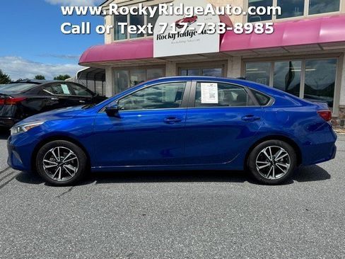 Used 2023 Kia Forte LXS w/ LXS Technology Package FWD image 4