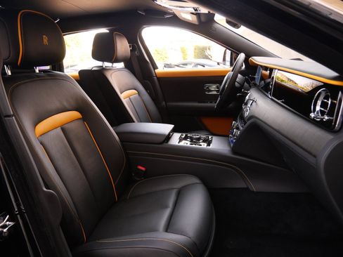 Used 2022 Rolls-Royce Ghost w/ Ghost Package image 31