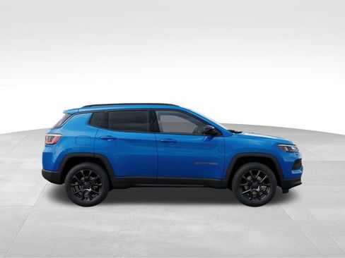 New 2026 Jeep Compass Latitude AWD/4WD image 22