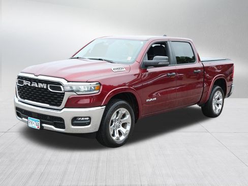 Used 2025 RAM 1500 Big Horn AWD/4WD image 3