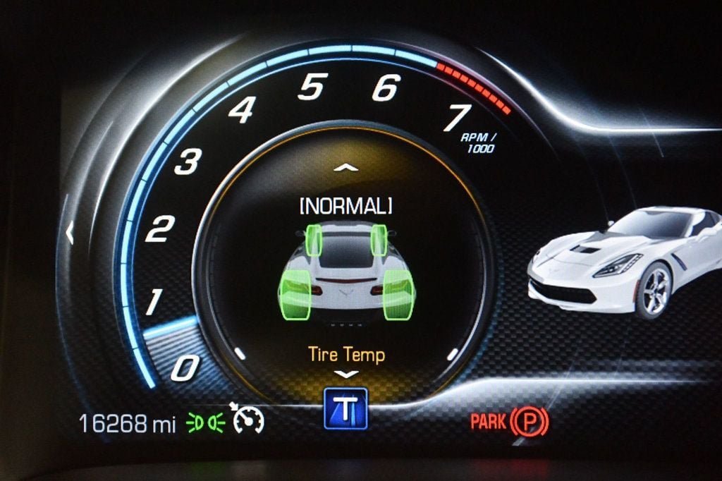 Used 2019 Chevrolet Corvette Stingray Coupe w/ Z51 1LT RWD image 57