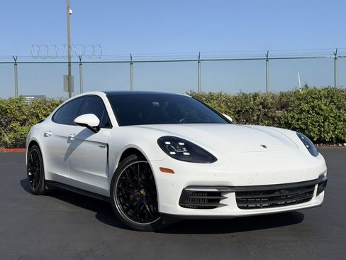 Used 2018 Porsche Panamera 4 w/ Premium Package AWD/4WD image 1