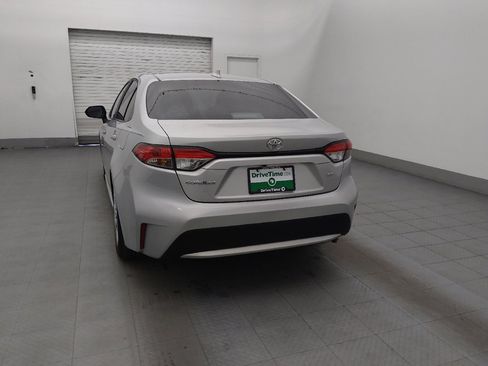 Used 2022 Toyota Corolla LE image 6