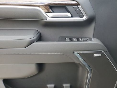 New 2026 GMC Sierra 1500 Elevation w/ Elevation Premium Package AWD/4WD image 9