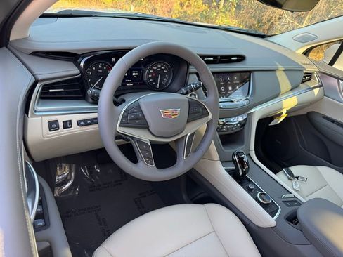 New 2025 Cadillac XT5 Premium Luxury w/ Technology Package image 3