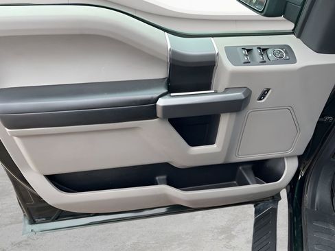 Used 2016 Ford F150 XLT w/ Equipment Group 302A Luxury image 20