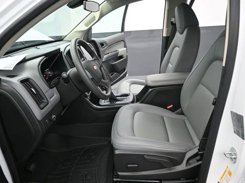 Used 2022 Chevrolet Colorado W/T image 11
