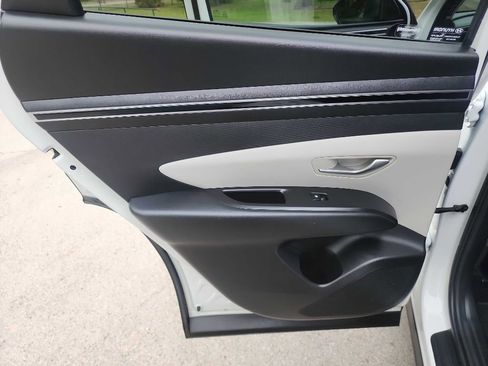 Used 2022 Hyundai Tucson SEL FWD image 25