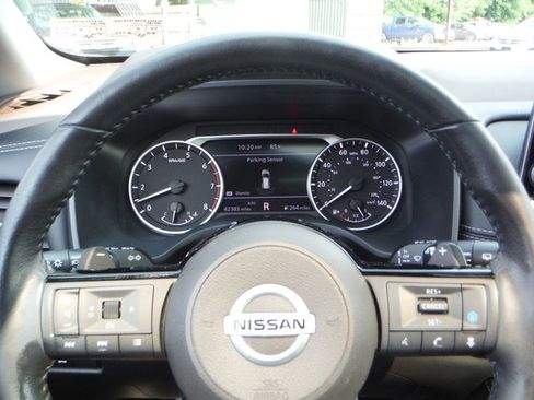 Used 2021 Nissan Rogue SL AWD/4WD image 25