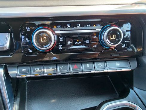 Used 2023 GMC Sierra 1500 Denali Ultimate AWD/4WD image 22