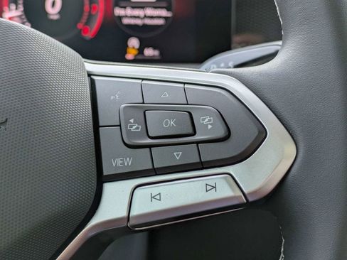 New 2026 Volkswagen Tiguan SE FWD image 35