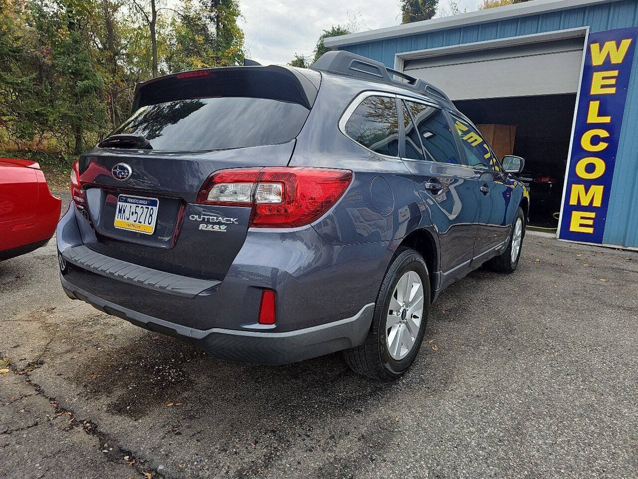 Used 2016 Subaru Outback 2.5i Premium AWD/4WD image 6