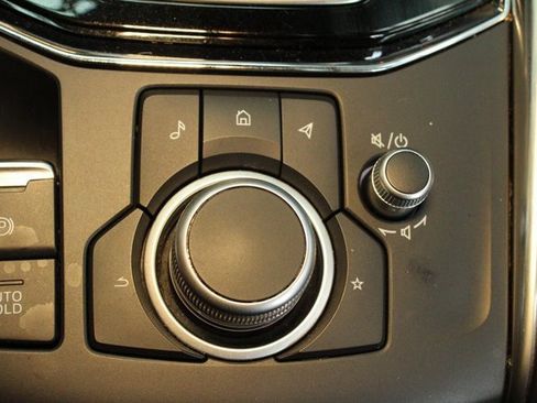 Used 2021 MAZDA CX-5 Touring image 29