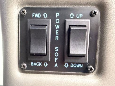 Used 2015 GMC Savana 2500 Extended RWD image 39