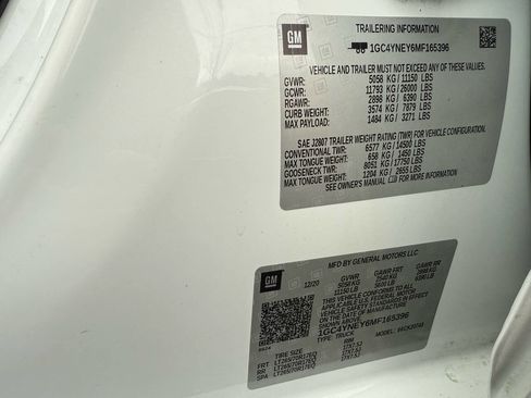 Used 2021 Chevrolet Silverado 2500 LT w/ Convenience Package image 31