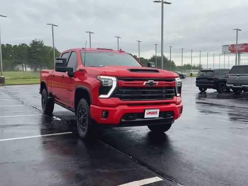 Certified 2024 Chevrolet Silverado 2500 LTZ w/ LTZ Plus Package AWD/4WD image 3
