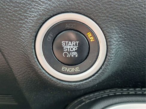 Used 2015 Dodge Challenger SXT w/ Super Sport Group (SS/T) RWD image 27