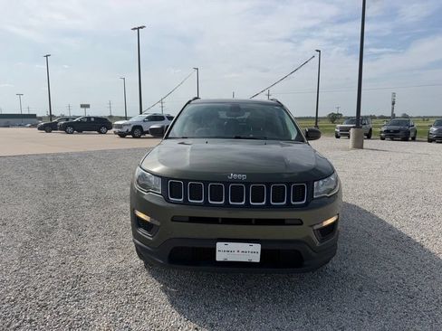 Used 2018 Jeep Compass Sport AWD/4WD image 8