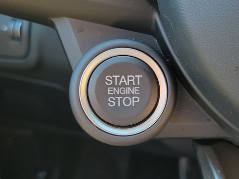 Used 2024 Alfa Romeo Giulia Veloce image 26