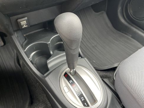 Used 2010 Honda Fit image 17